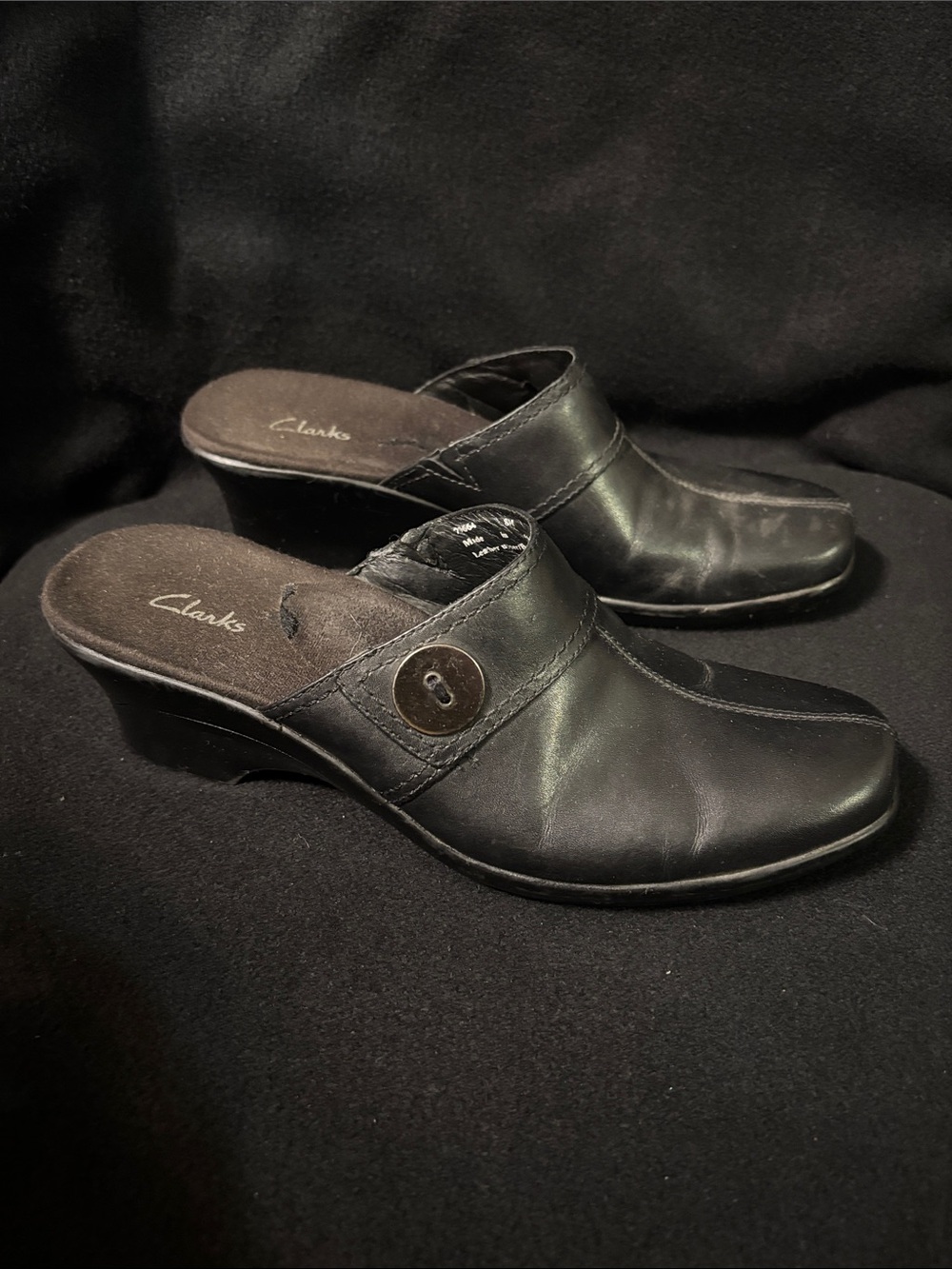 black leather slip-on mule clogs by Clarks size 8